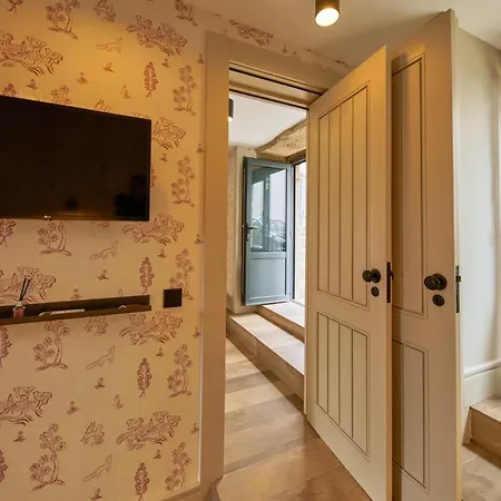 ホテル The Pinta Boutique アルママール