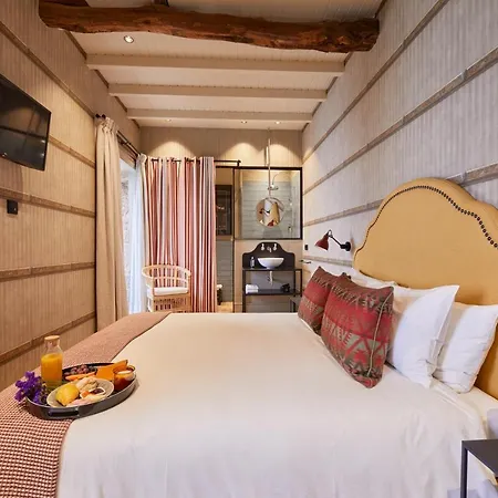 ホテル The Pinta Boutique アルママール