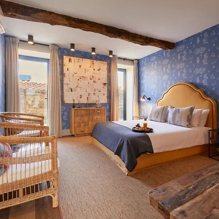 Отель The Pinta Boutique *